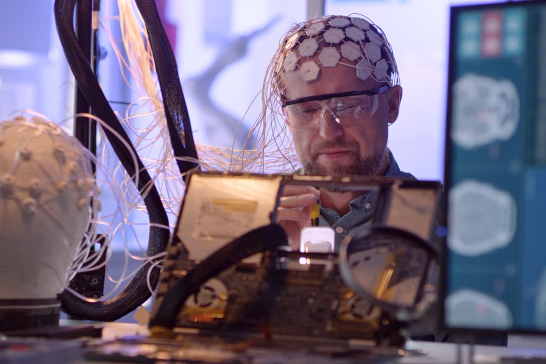 Brain Mosaic: Using MacBooks to Analyze Neurobiological Data